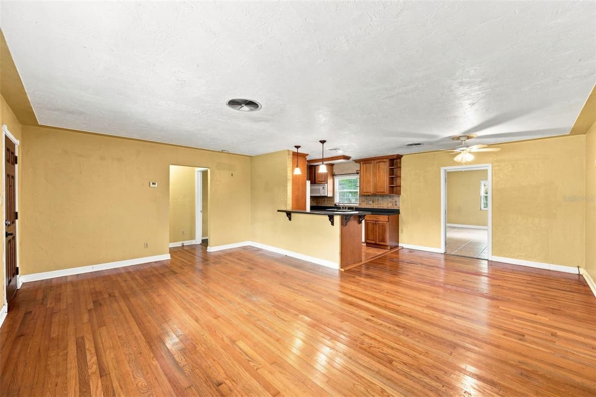 4310 DR MARTIN LUTHER KING JR STREET — photo 5 of 24