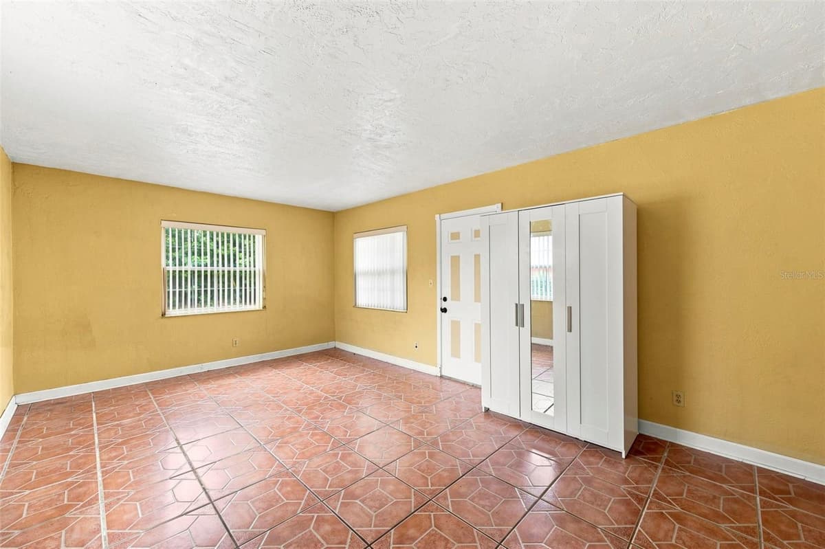 4310 DR MARTIN LUTHER KING JR STREET — photo 9 of 24