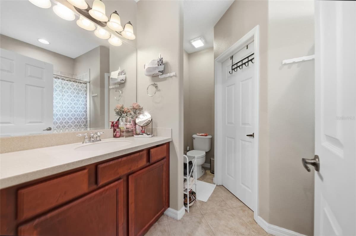 2937 BIRCHCREEK DRIVE — photo 17 of 36