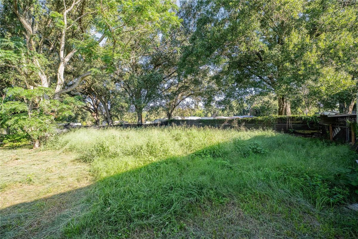 1218 CAMERON ROAD — photo 19 of 26