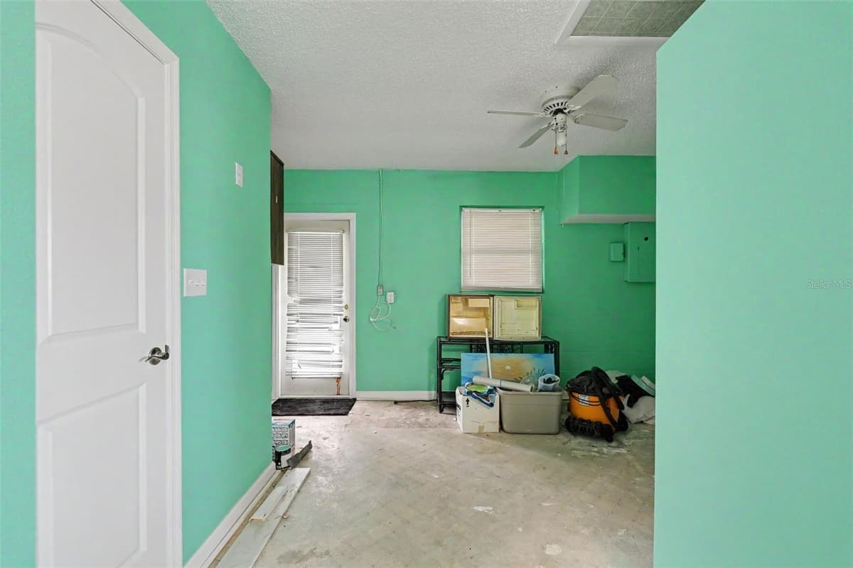 4093 FLAMINGO BOULEVARD — photo 17 of 37