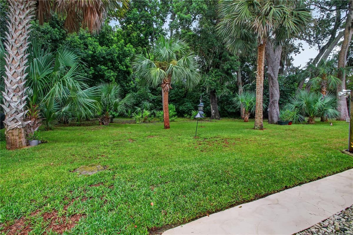 195 BRUSHCREEK DRIVE — photo 30 of 32