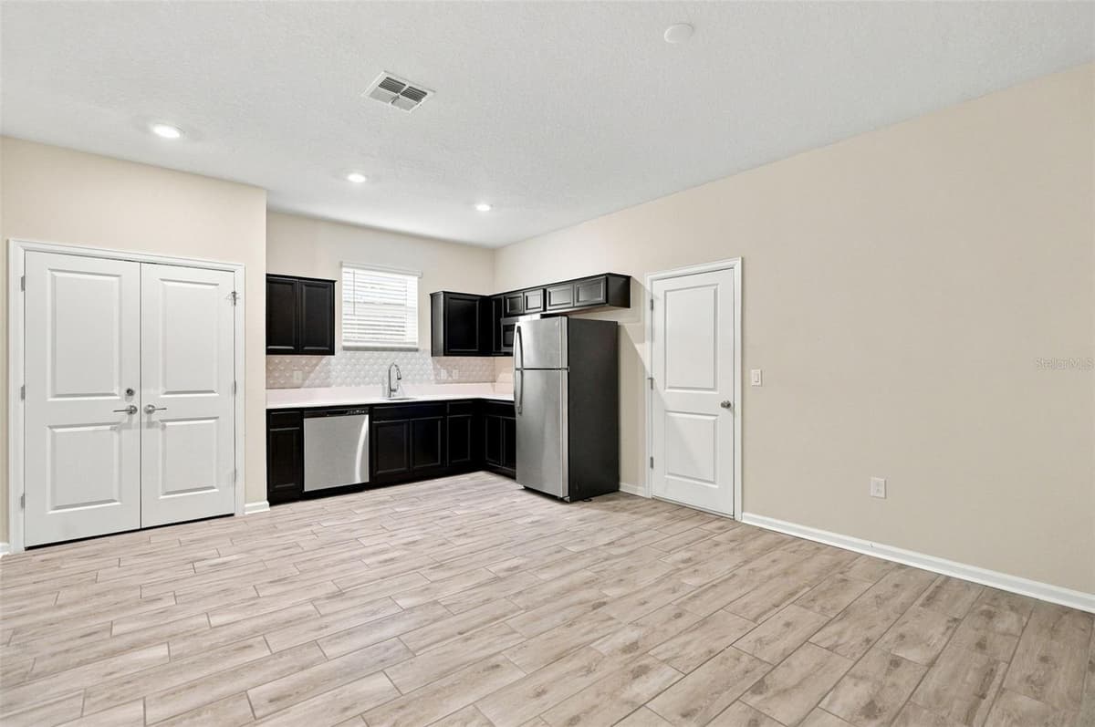 139 PERSHING STREET — photo 12 of 48
