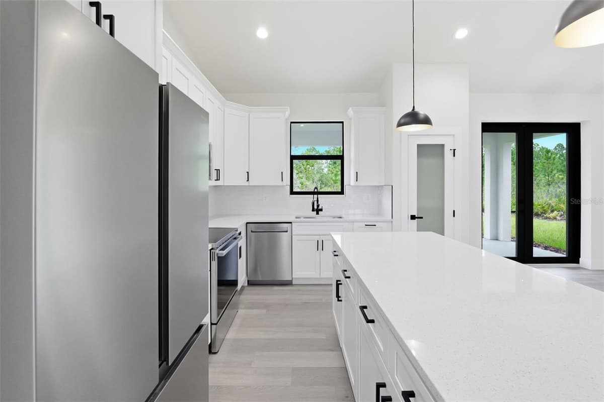 7224 GRANADA BOULEVARD — photo 7 of 30