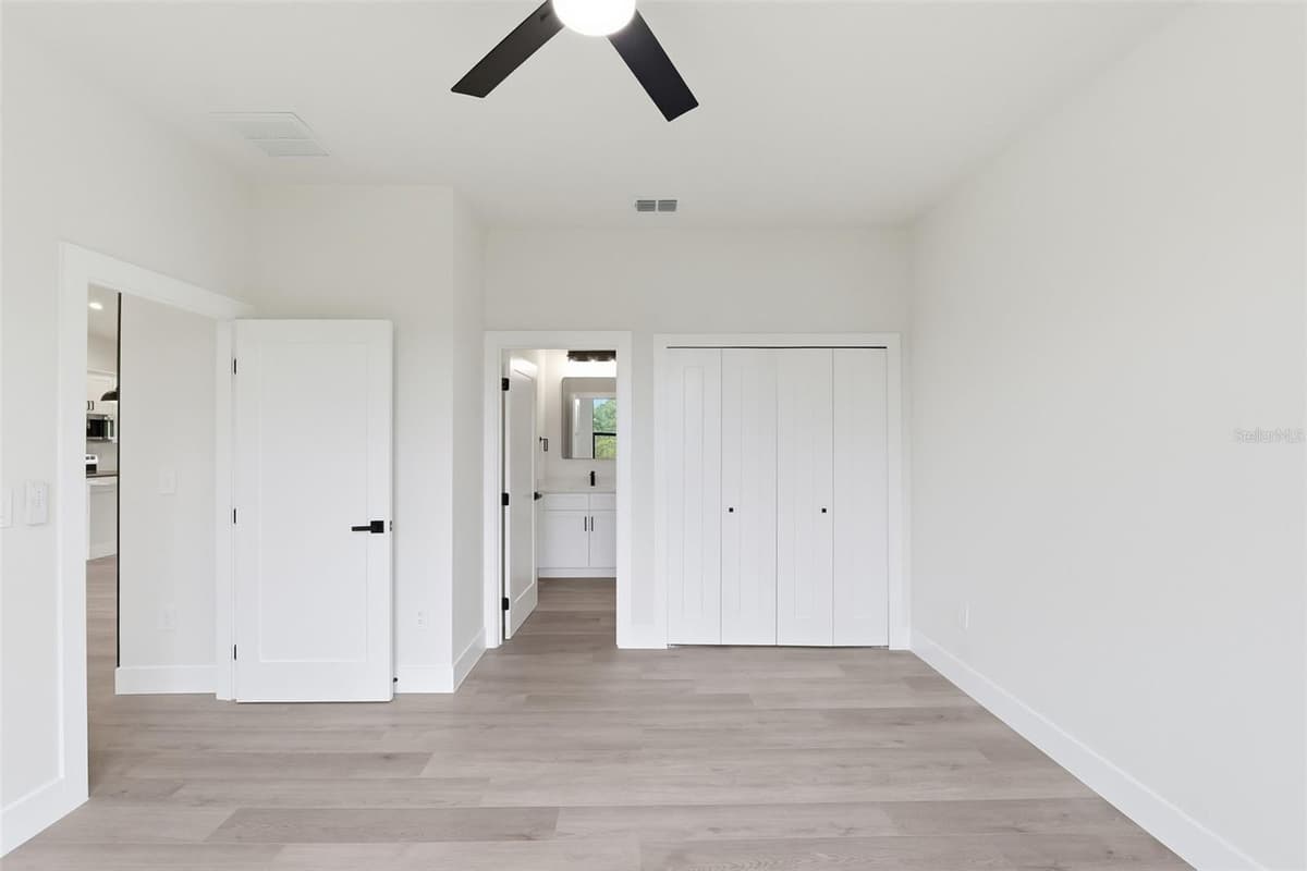 7224 GRANADA BOULEVARD — photo 11 of 30