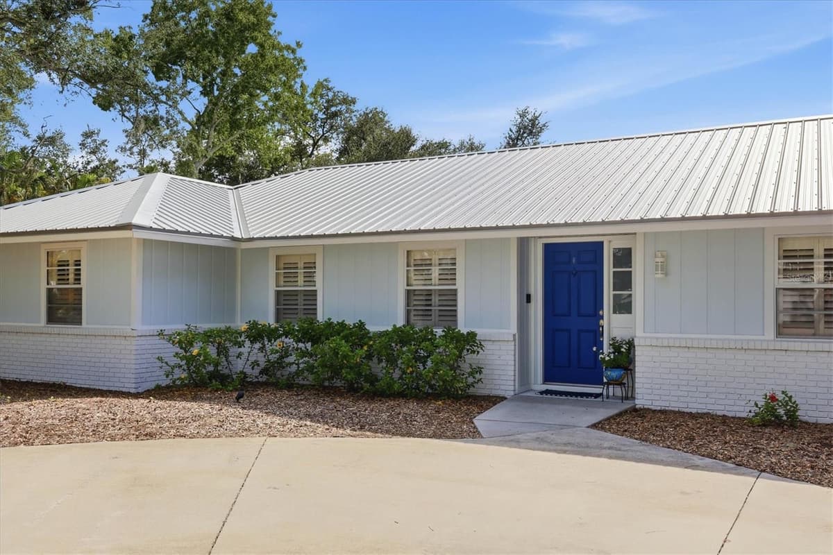 5505 BENEVA WOODS CIRCLE — photo 4 of 38