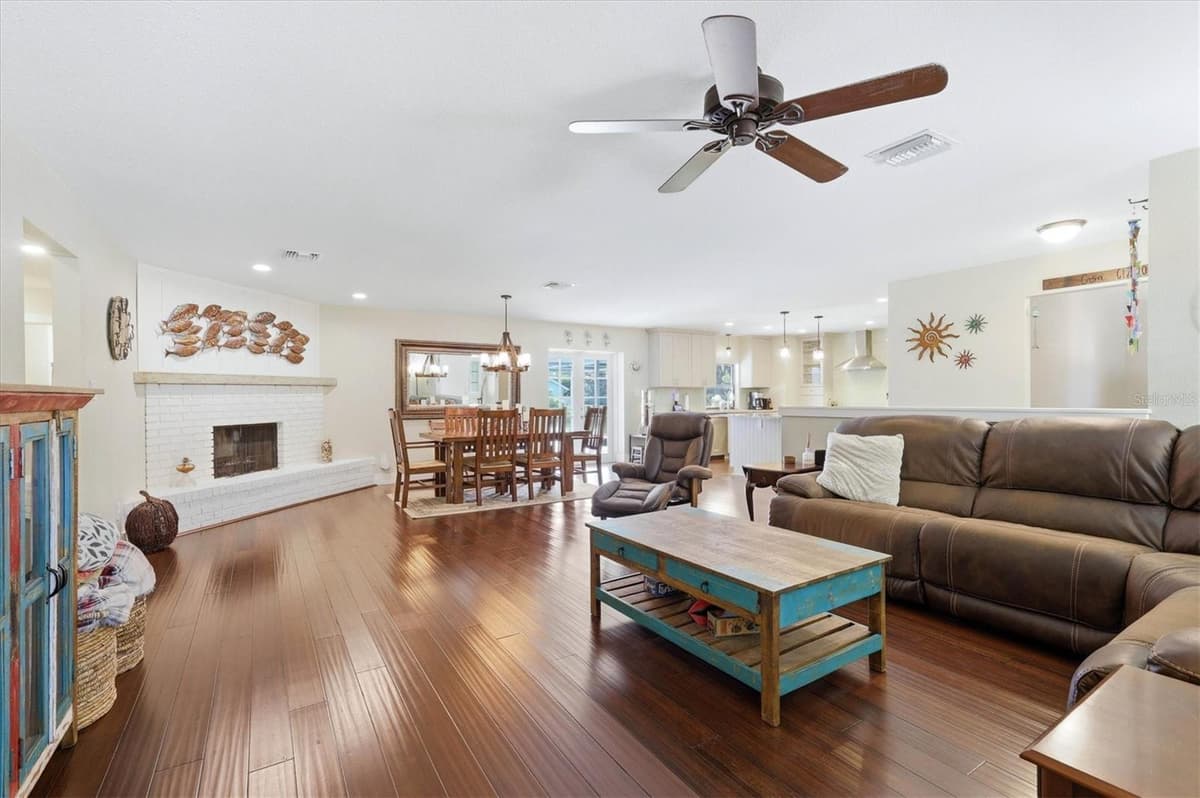 5505 BENEVA WOODS CIRCLE — photo 16 of 38