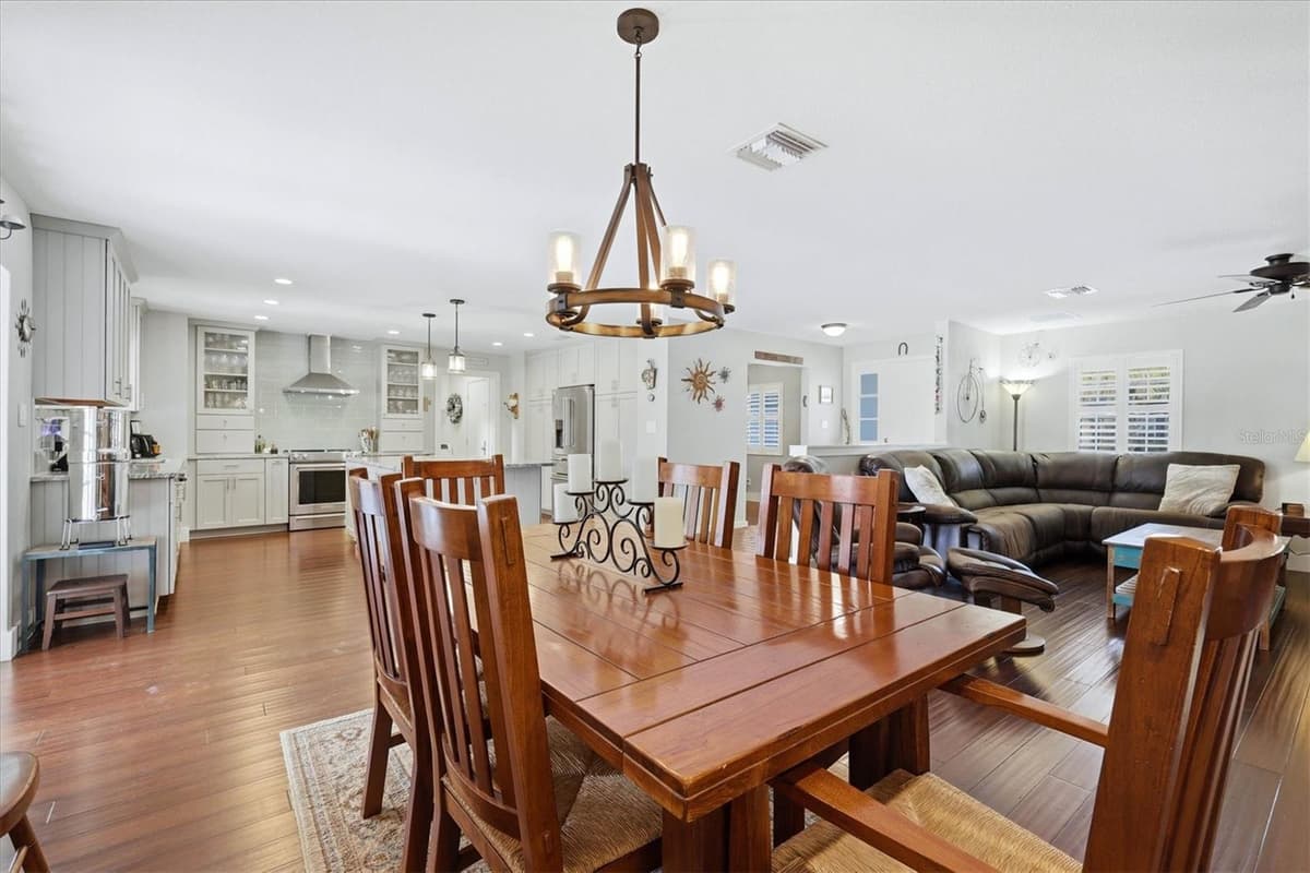 5505 BENEVA WOODS CIRCLE — photo 14 of 38