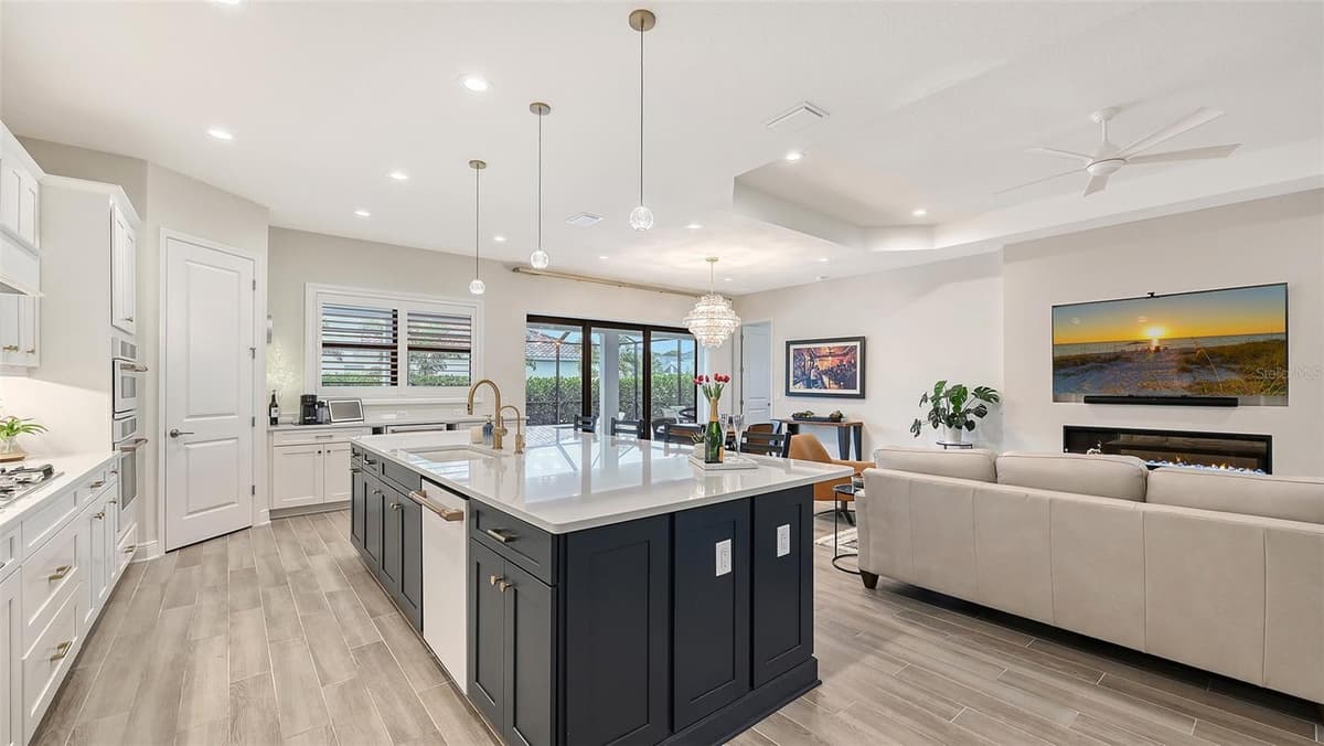 2469 PARADISE PLUM DRIVE — photo 14 of 56
