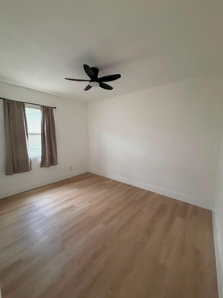 5320 PLUM AVENUE — photo 10 of 28