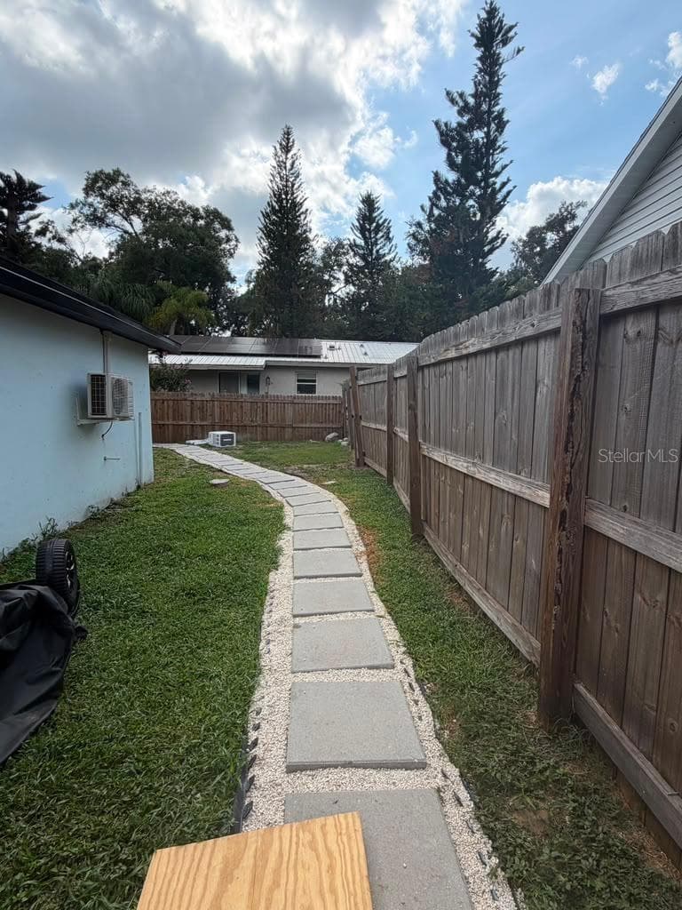 5320 PLUM AVENUE — photo 11 of 28