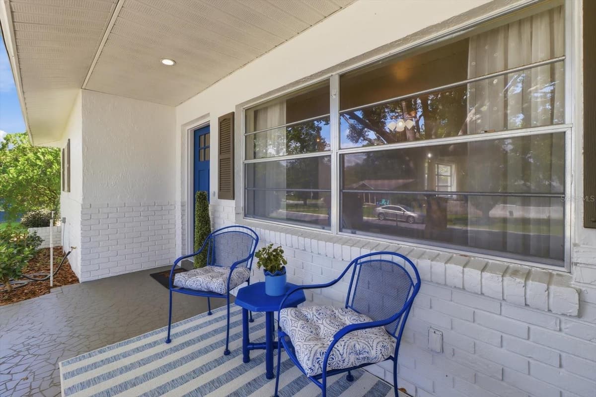 203 LEE STREET — photo 4 of 33