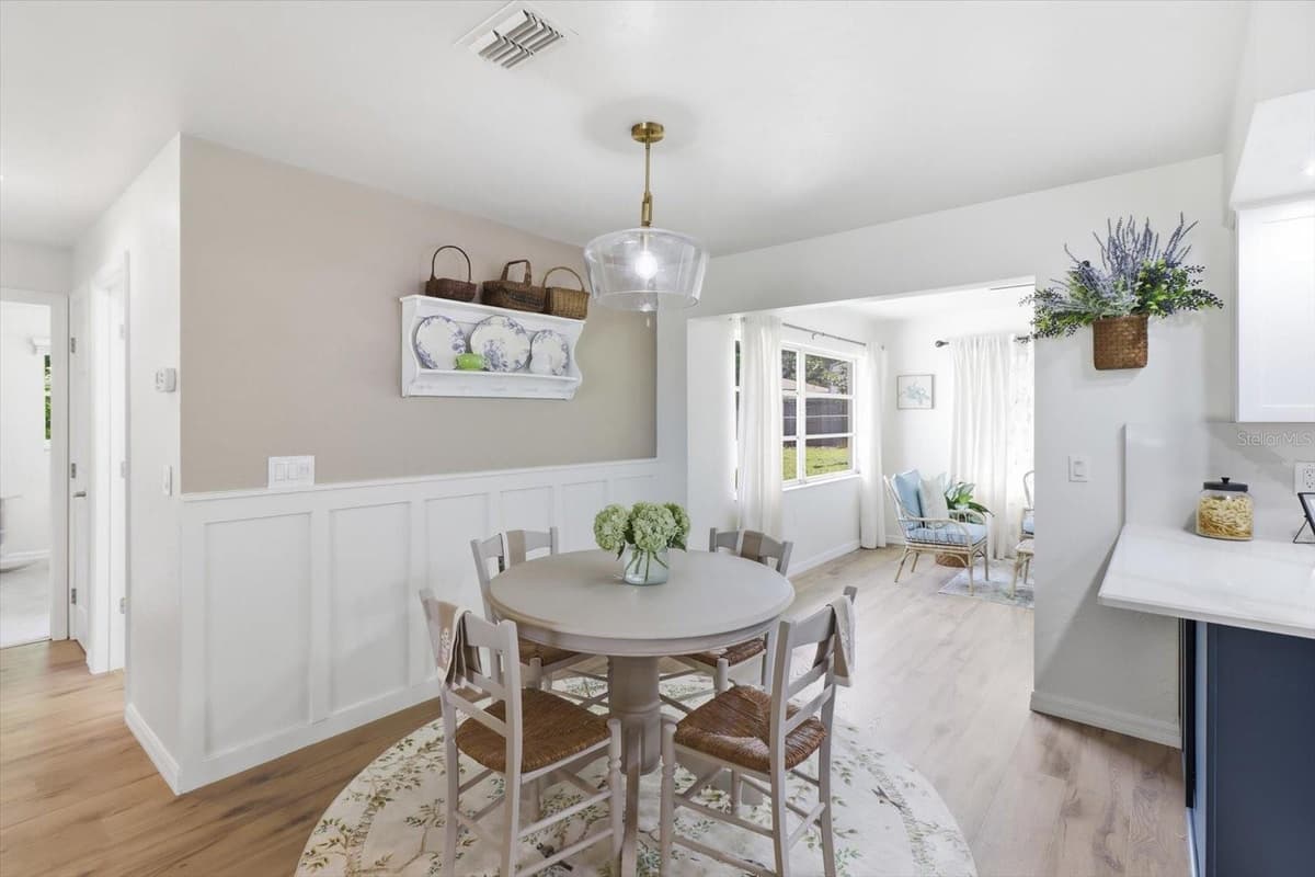 203 LEE STREET — photo 13 of 33