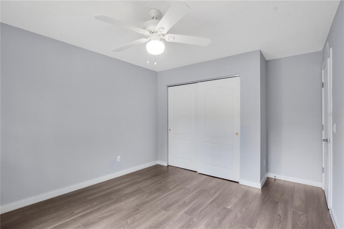 2251 NAIRN DRIVE — photo 26 of 38