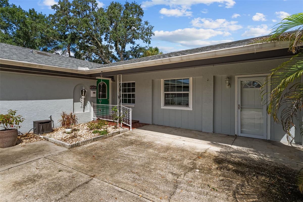 7002 APPLEWOOD COURT — photo 2 of 66