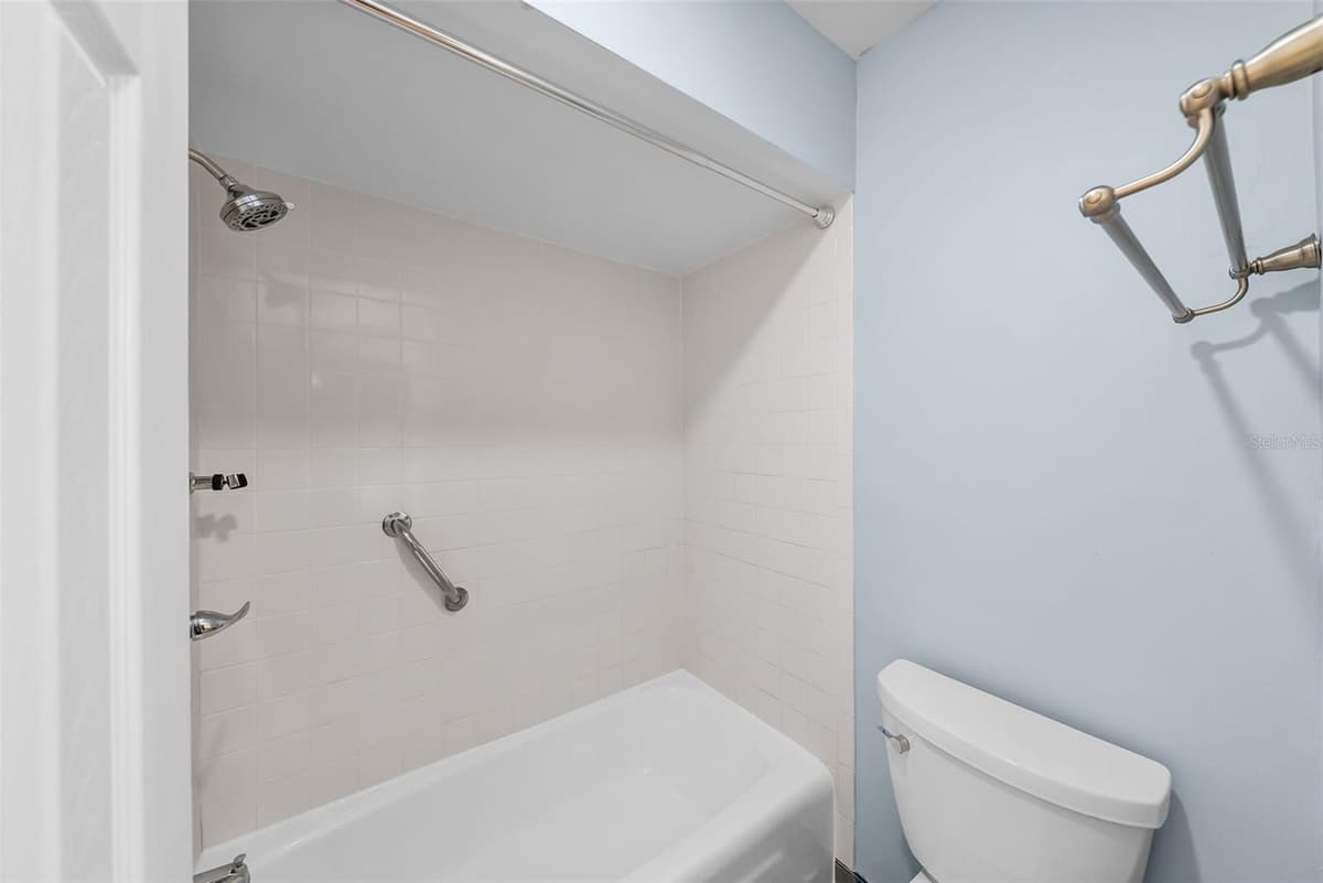 7002 APPLEWOOD COURT — photo 30 of 66