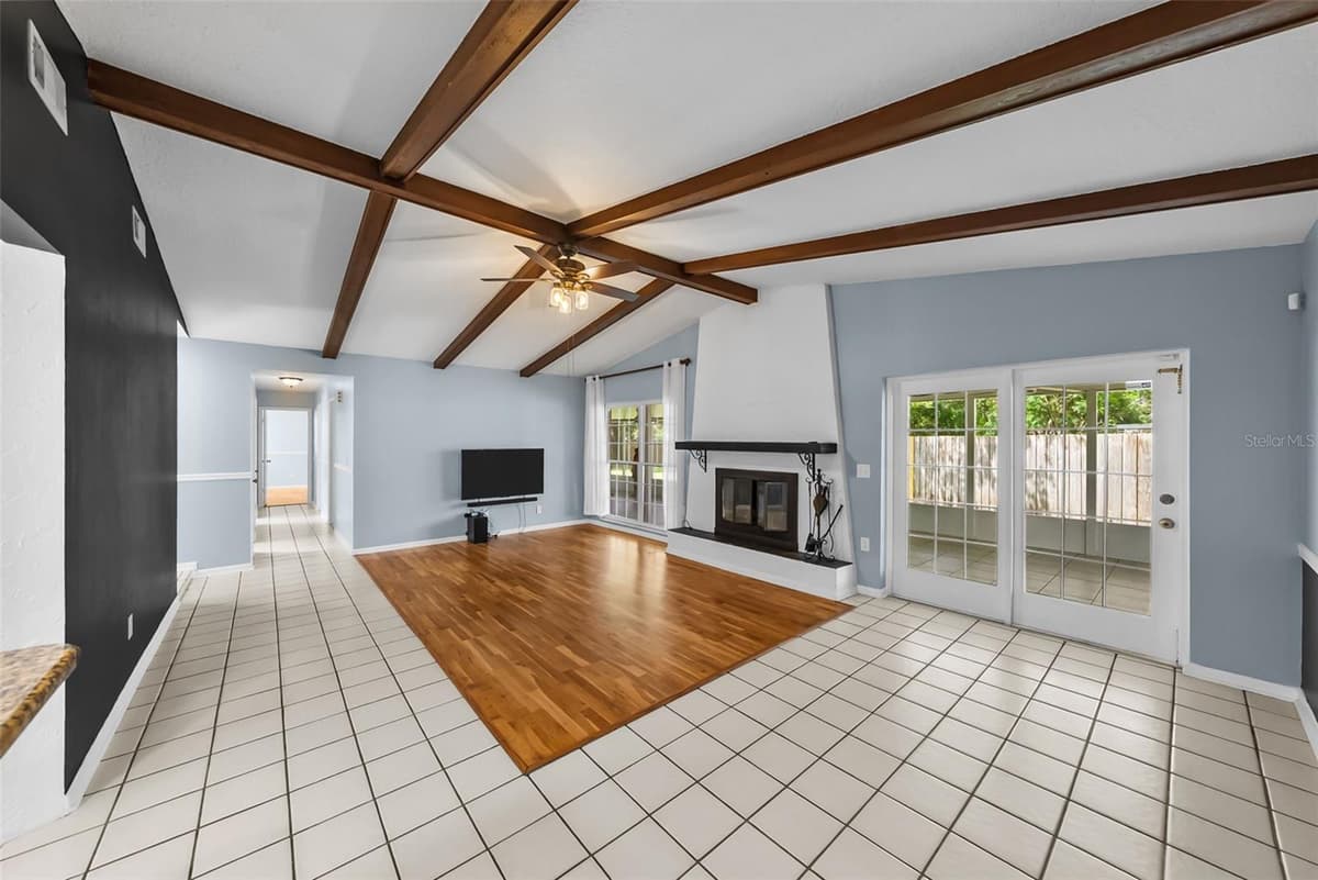 7002 APPLEWOOD COURT — photo 4 of 66