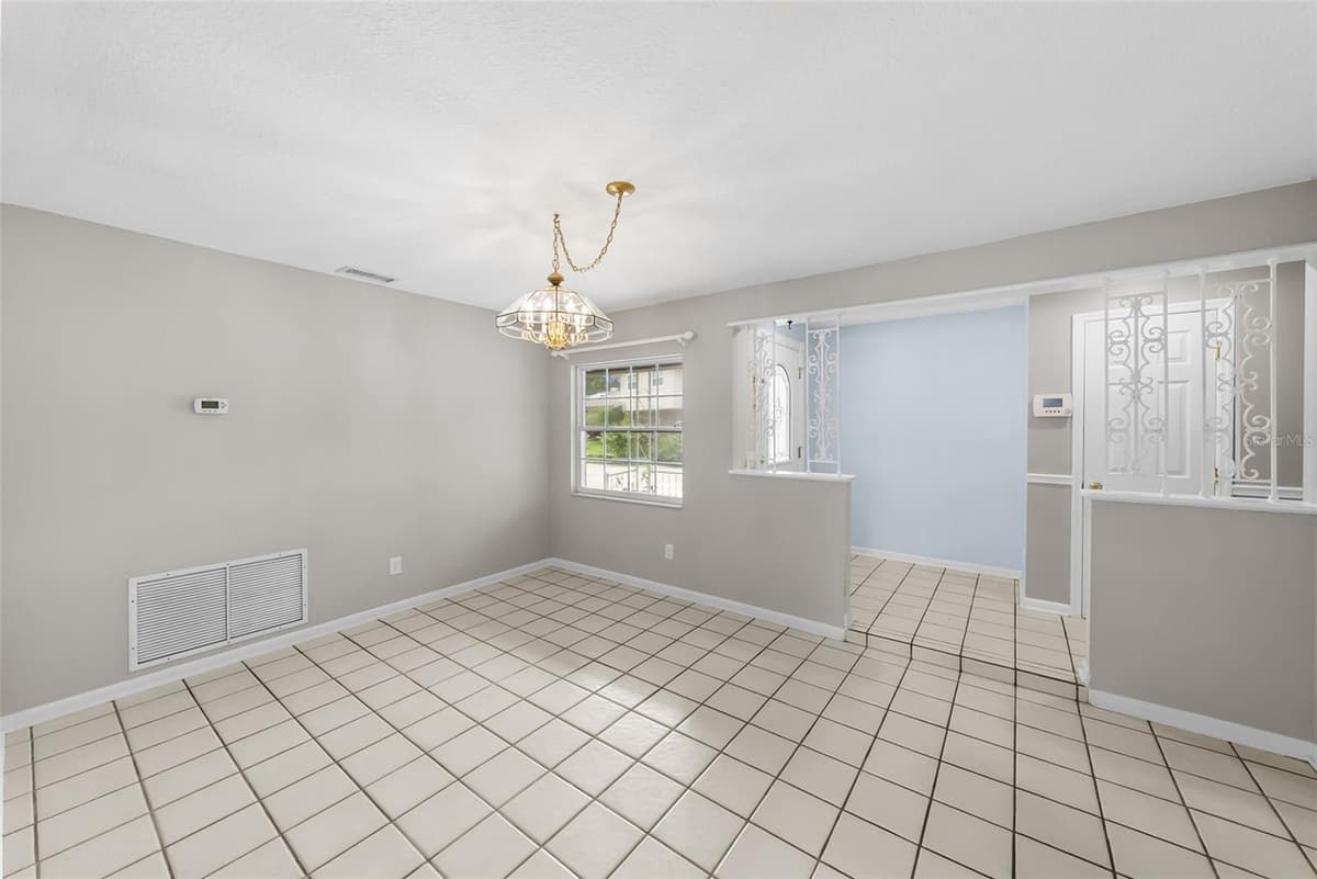 7002 APPLEWOOD COURT — photo 9 of 66