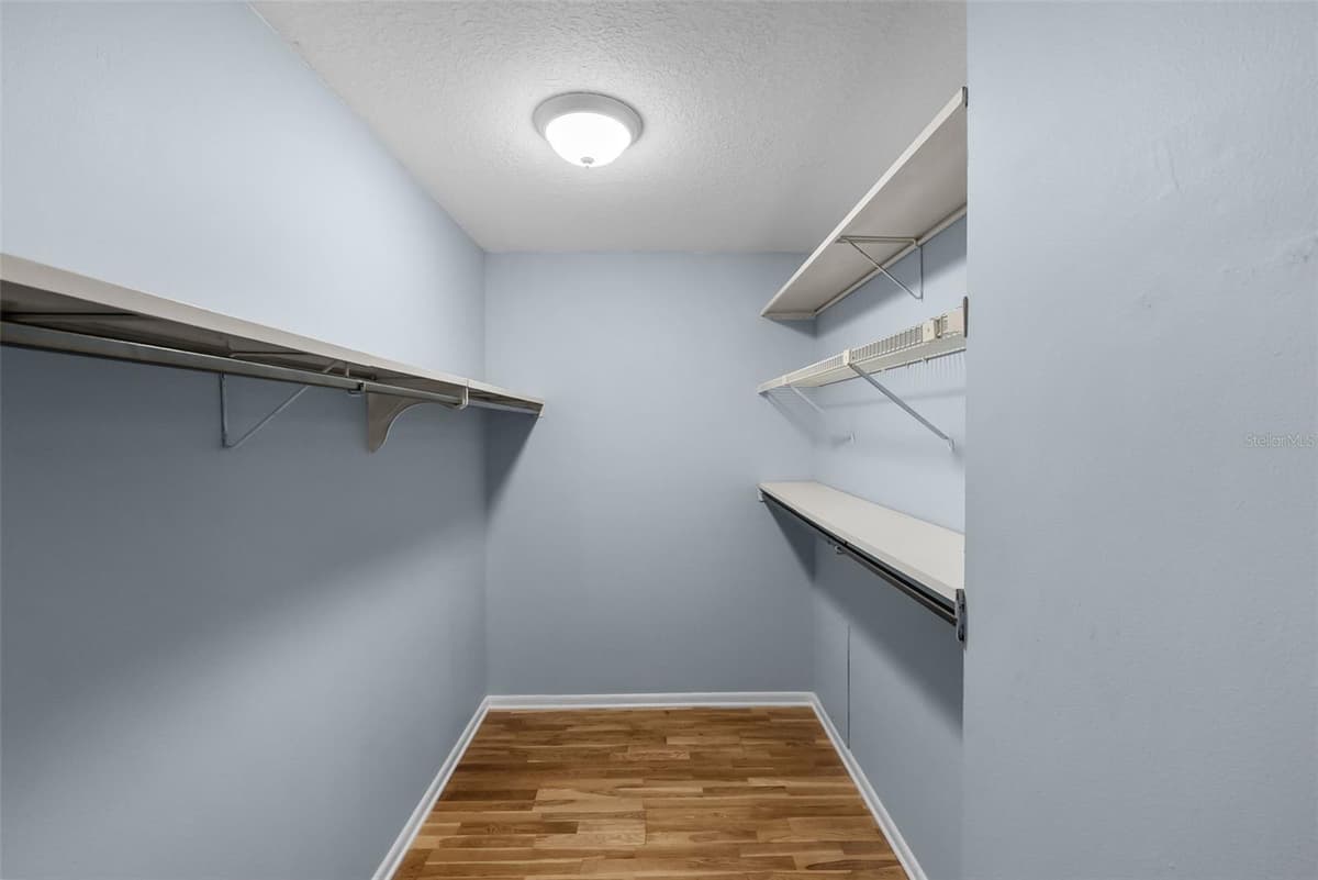 7002 APPLEWOOD COURT — photo 31 of 66