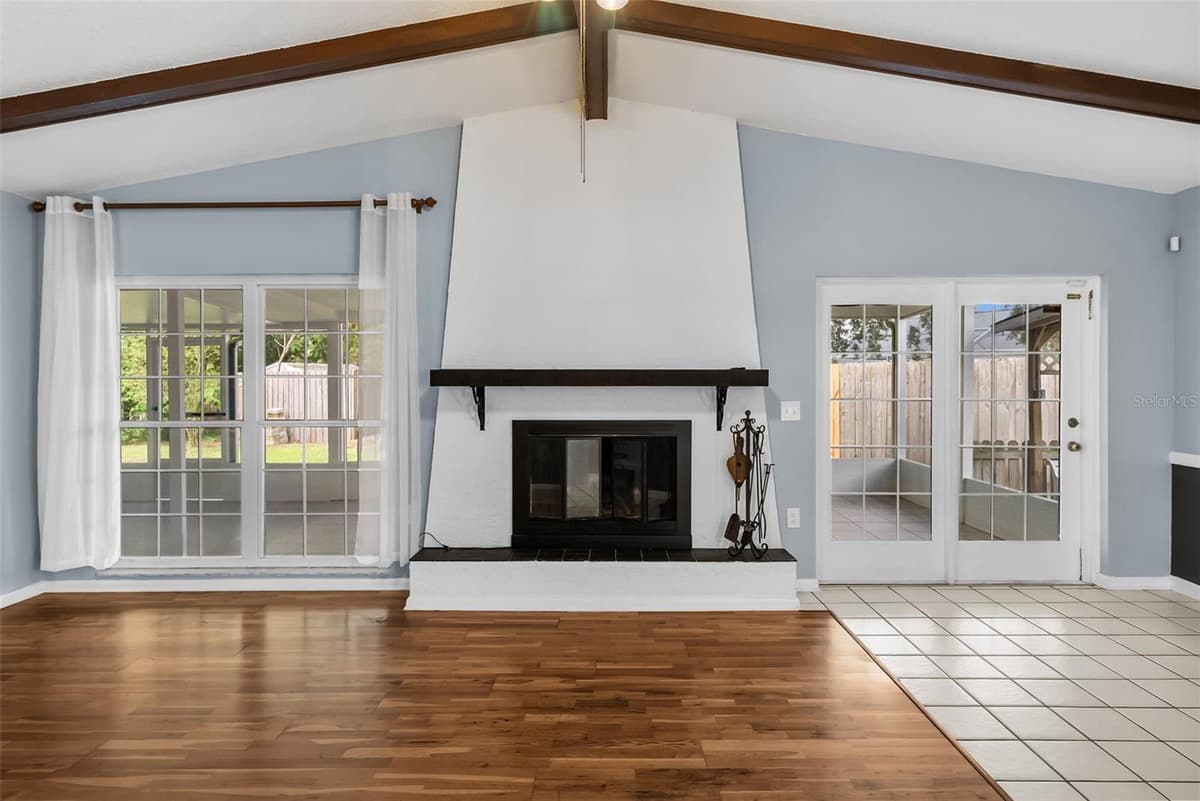 7002 APPLEWOOD COURT — photo 8 of 66