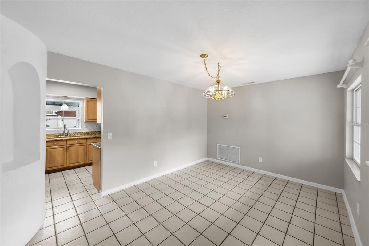 7002 APPLEWOOD COURT — photo 12 of 66