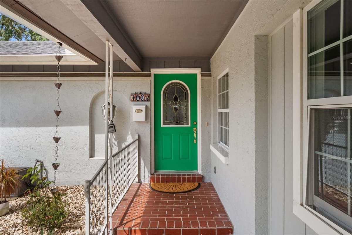 7002 APPLEWOOD COURT — photo 3 of 66