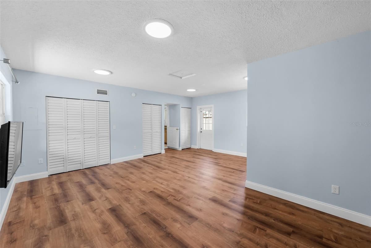 7002 APPLEWOOD COURT — photo 19 of 66