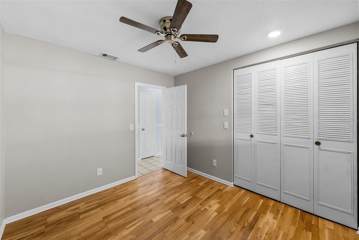 7002 APPLEWOOD COURT — photo 33 of 66