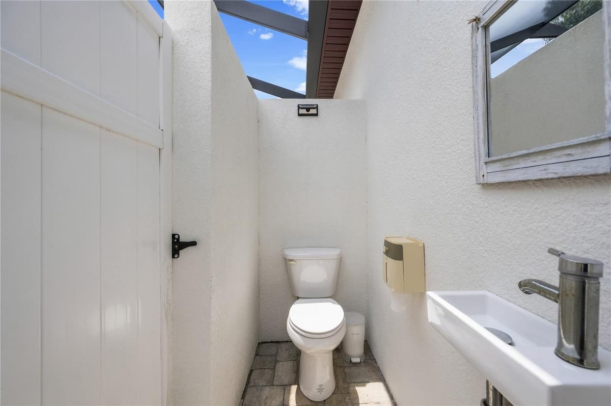 2421 PETERSON ROAD — photo 48 of 71