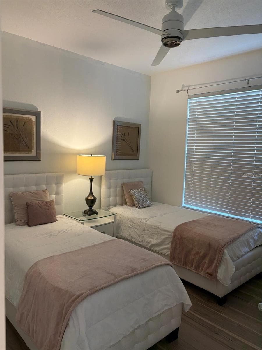 1537 TRANQUIL AVENUE — photo 5 of 31