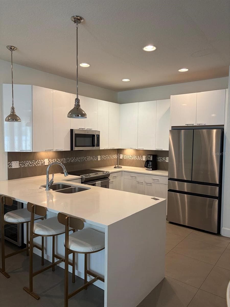 1537 TRANQUIL AVENUE — photo 10 of 31