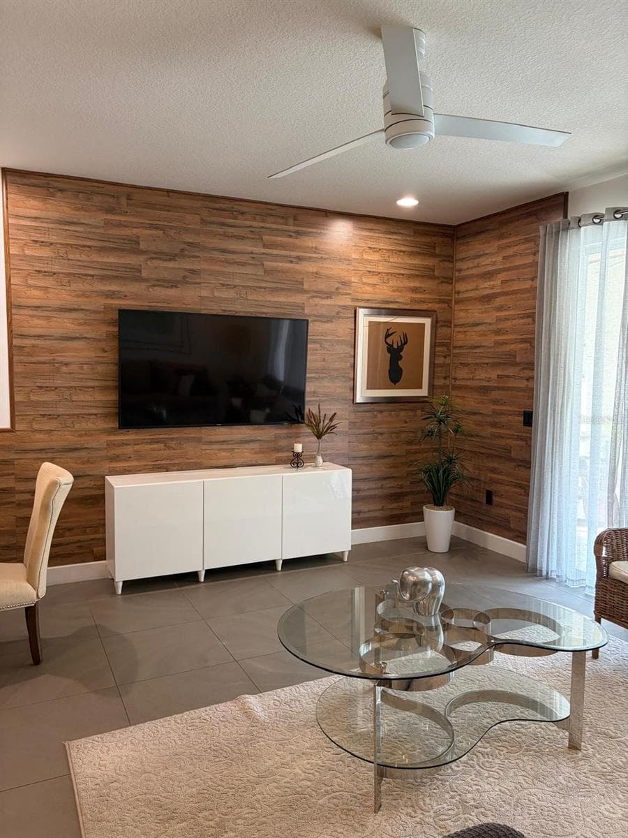 1537 TRANQUIL AVENUE — photo 11 of 31