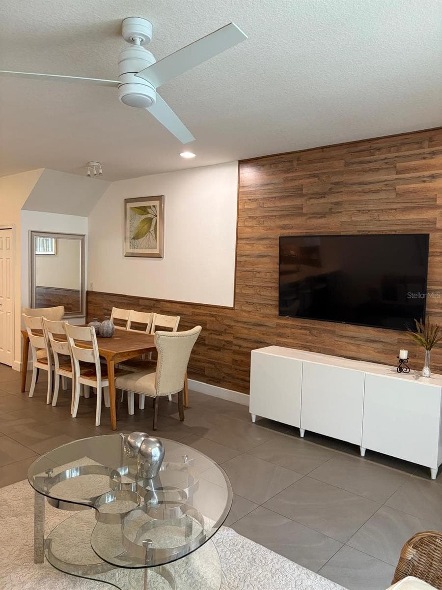 1537 TRANQUIL AVENUE — photo 14 of 31