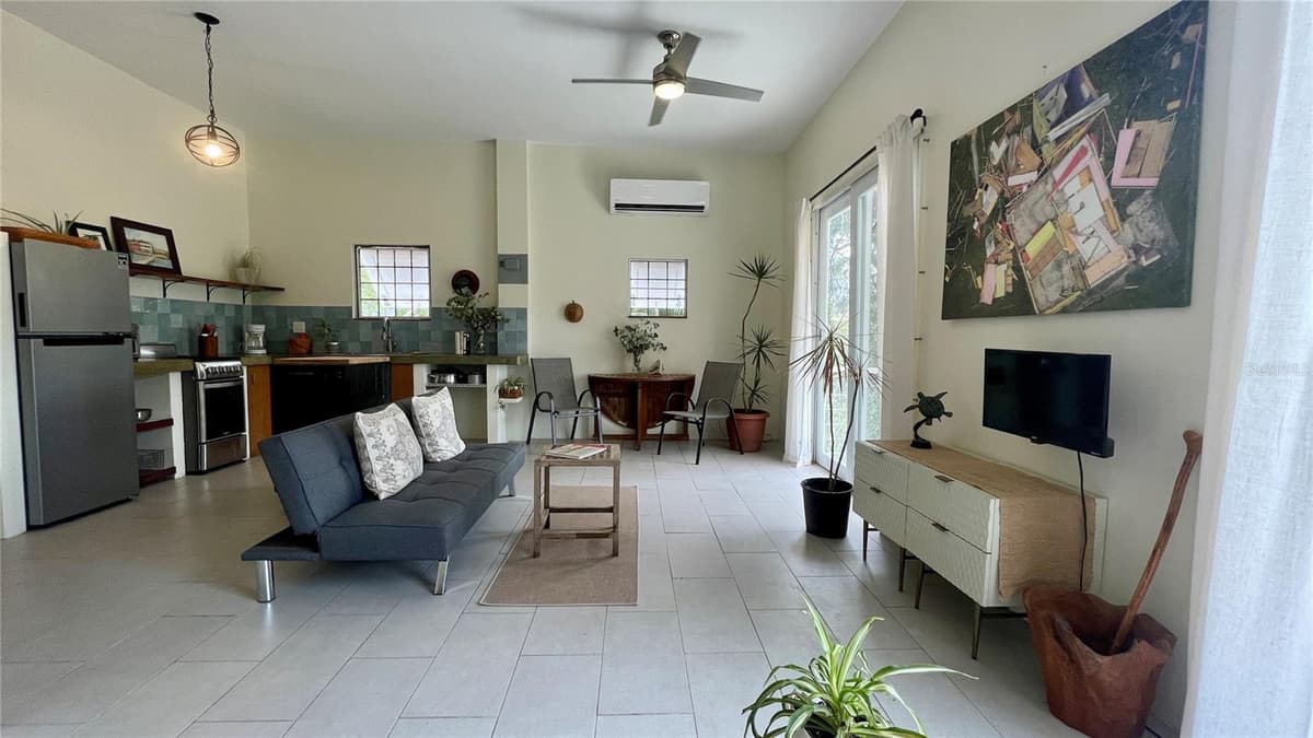 311 VILLA BORINQUEN — photo 9 of 25