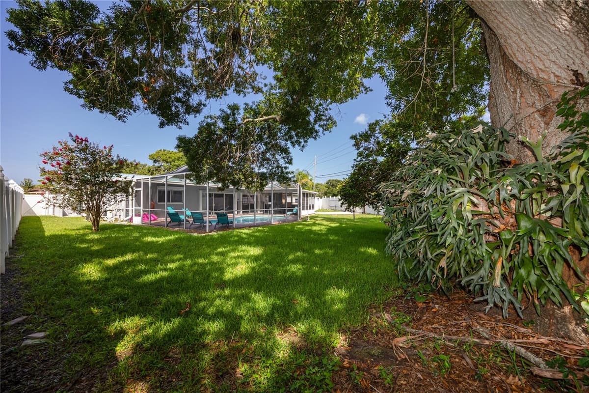 12291 MONARCH CIRCLE — photo 42 of 53