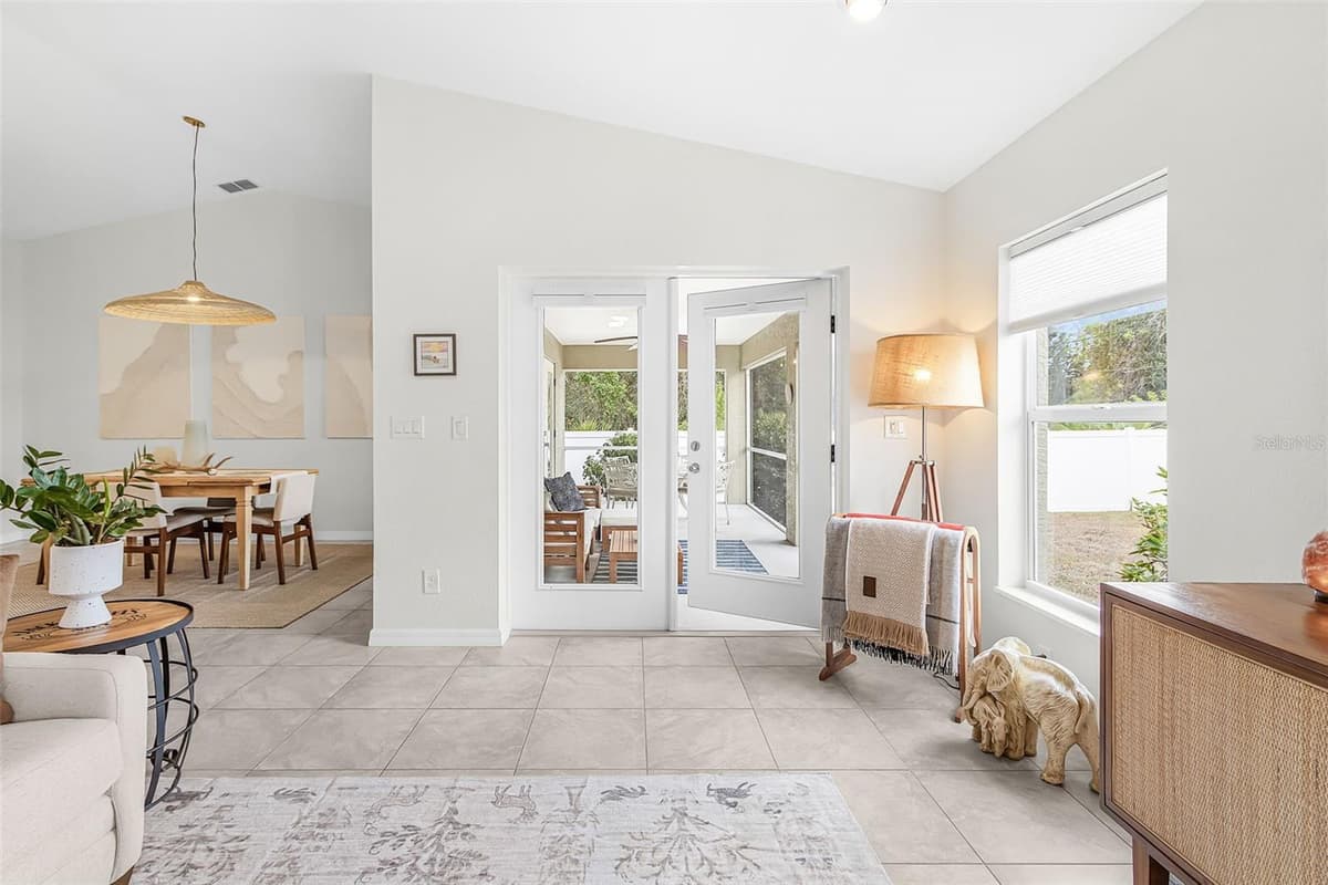 10317 WILLIG AVENUE — photo 12 of 31