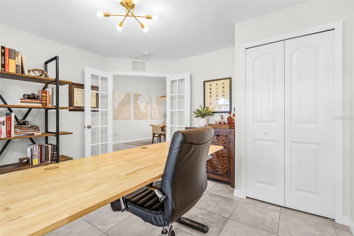 10317 WILLIG AVENUE — photo 15 of 31