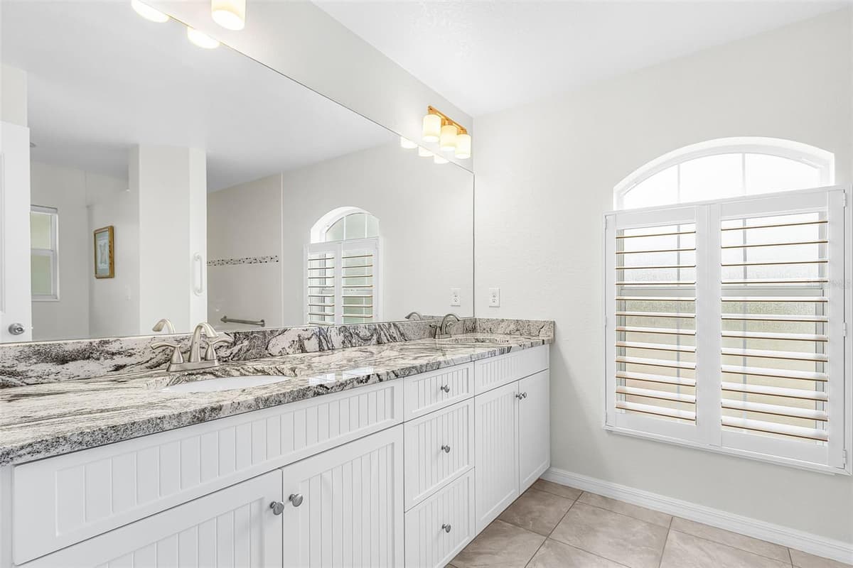 10317 WILLIG AVENUE — photo 18 of 31