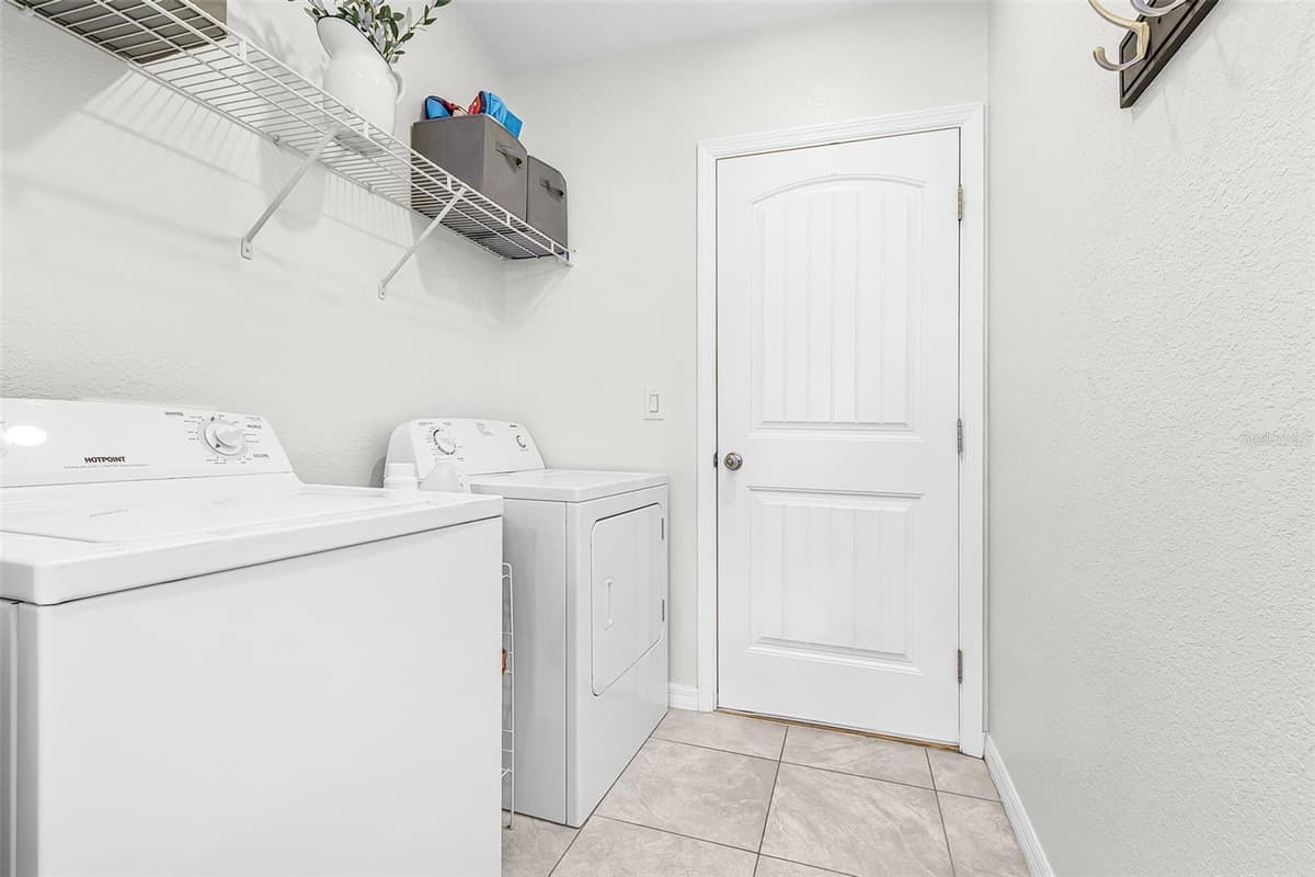 10317 WILLIG AVENUE — photo 25 of 31
