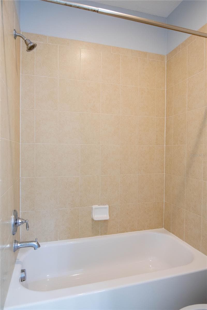 8358 KELSALL DRIVE — photo 19 of 23