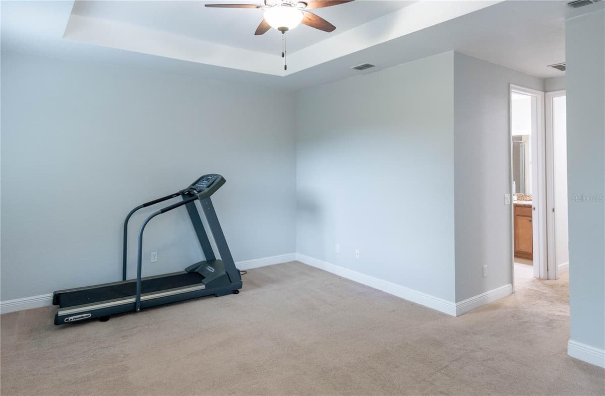 8358 KELSALL DRIVE — photo 16 of 23