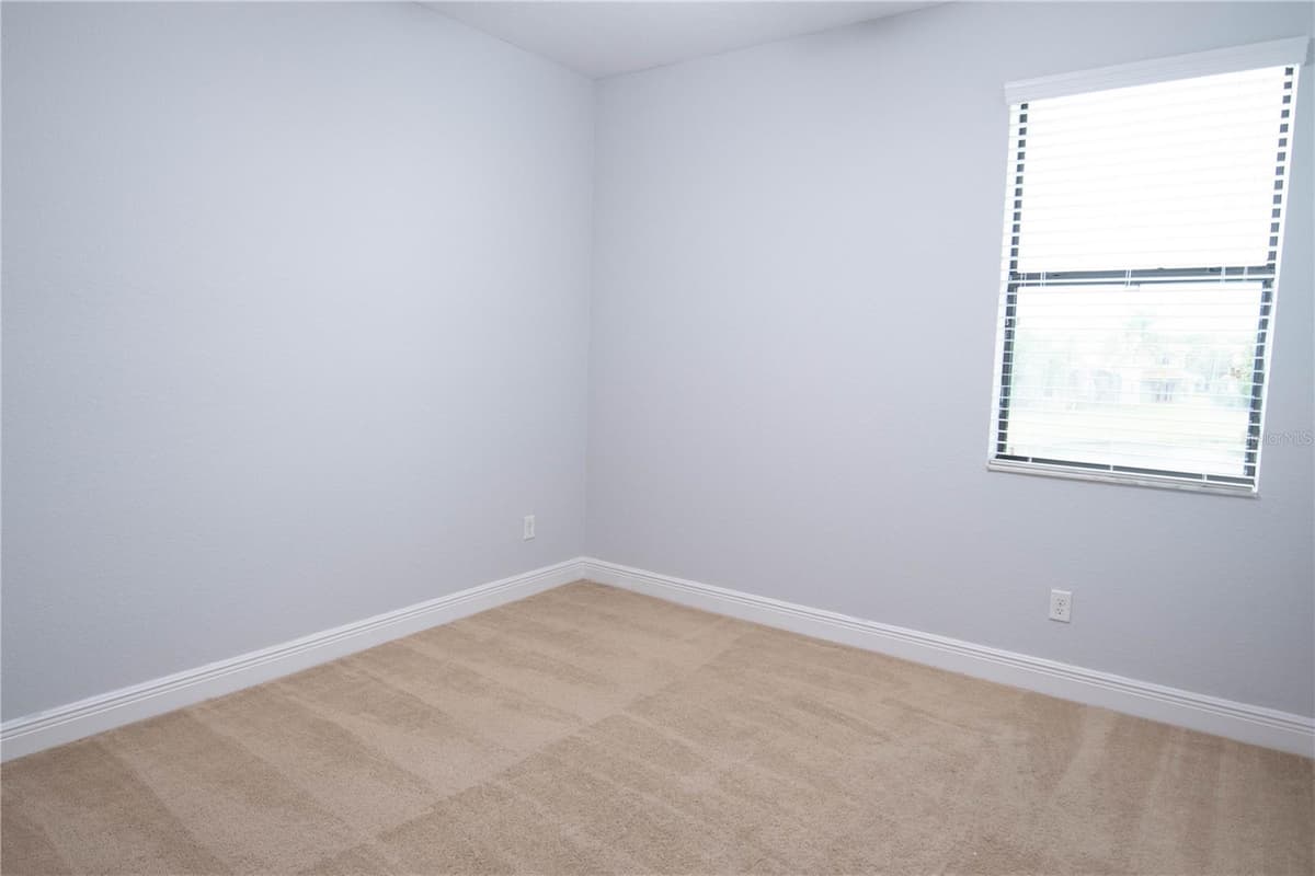 8358 KELSALL DRIVE — photo 11 of 23