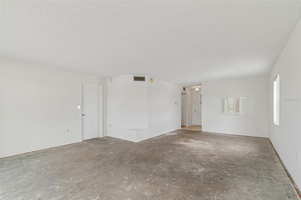 1900 68TH STREET — photo 12 of 54