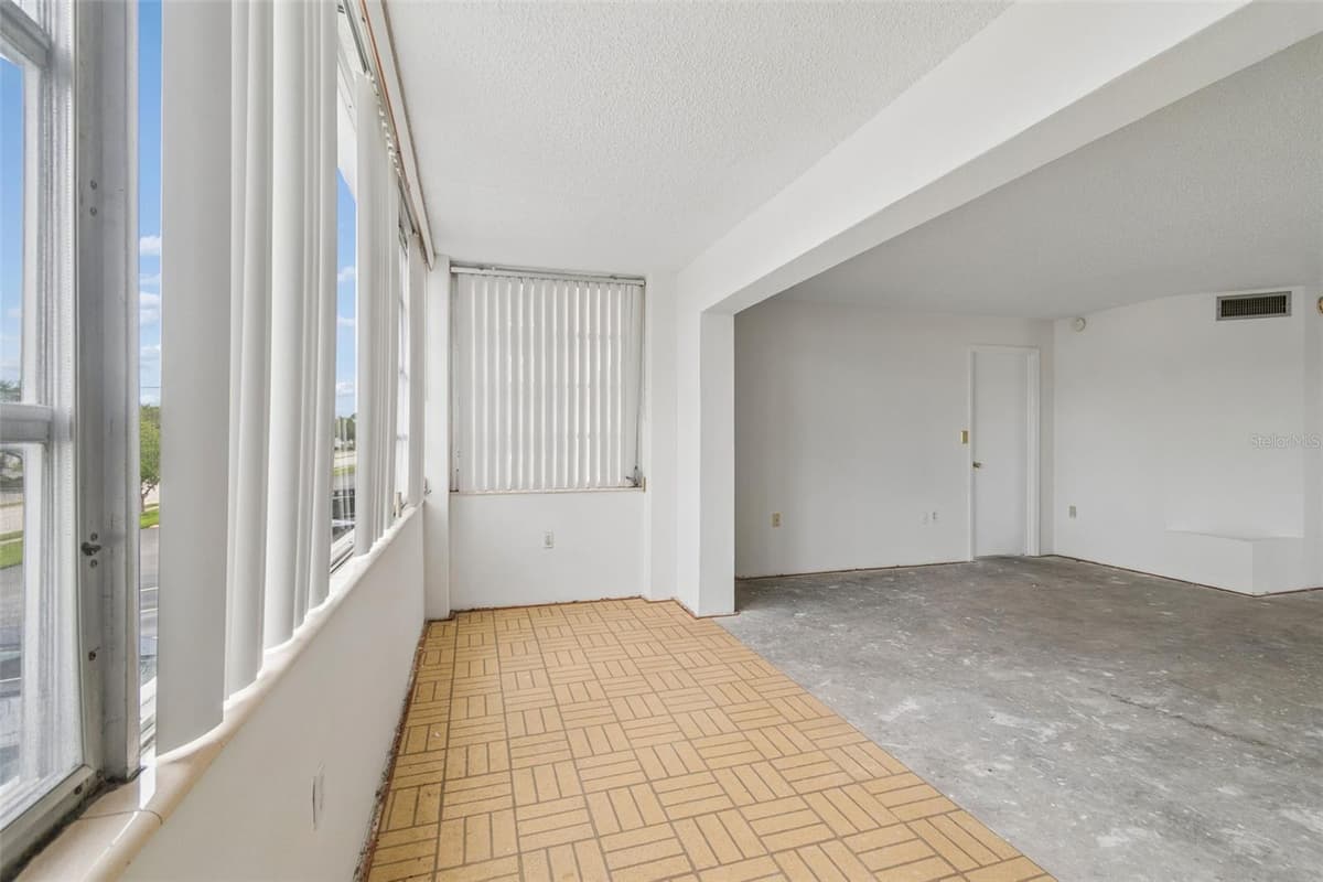 1900 68TH STREET — photo 19 of 54