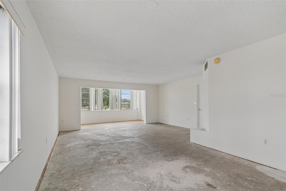 1900 68TH STREET — photo 11 of 54
