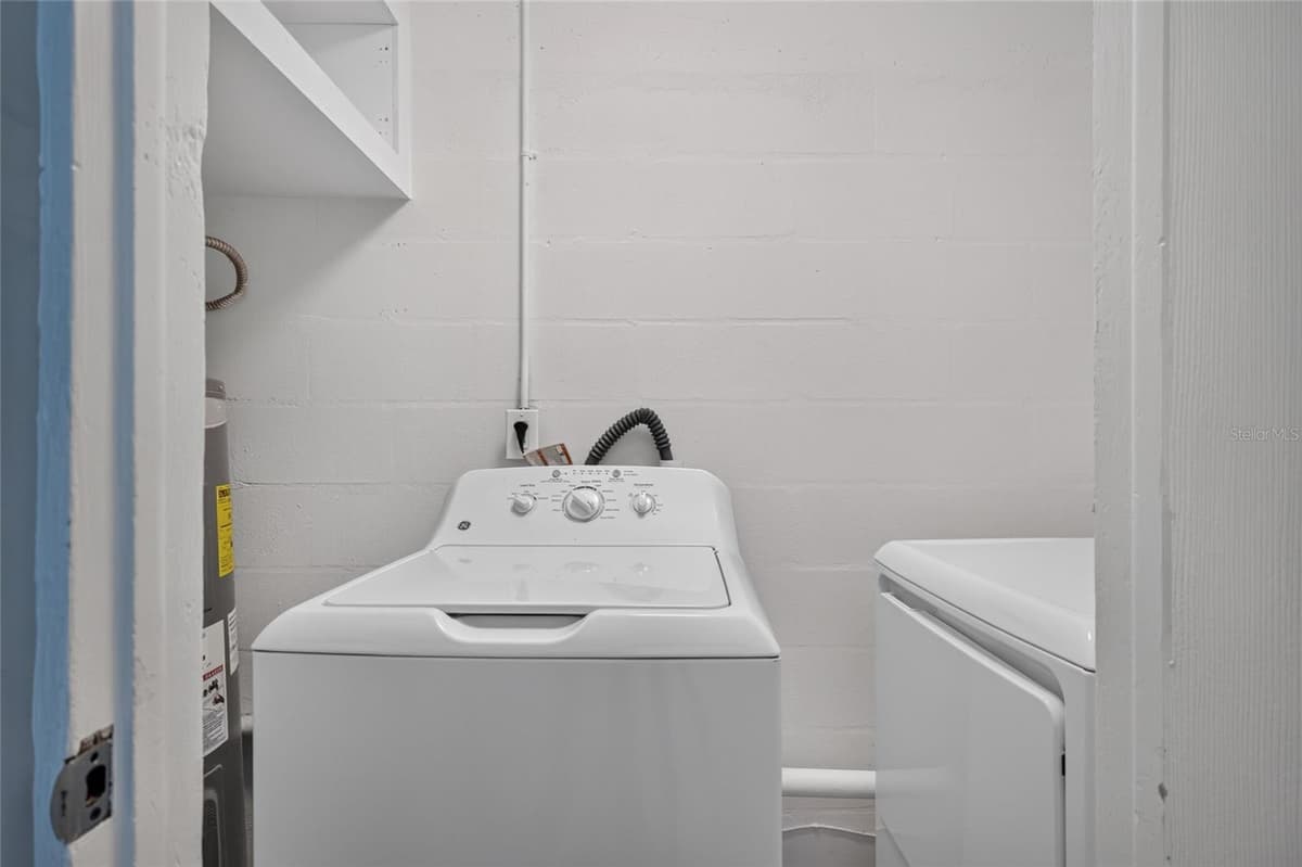 1610 LOIS AVENUE — photo 17 of 34