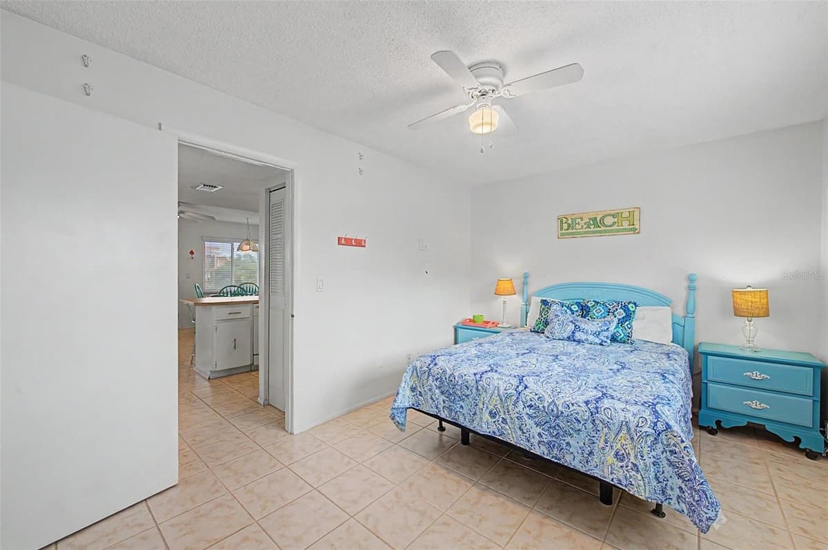 2110 GULF BOULEVARD — photo 15 of 33