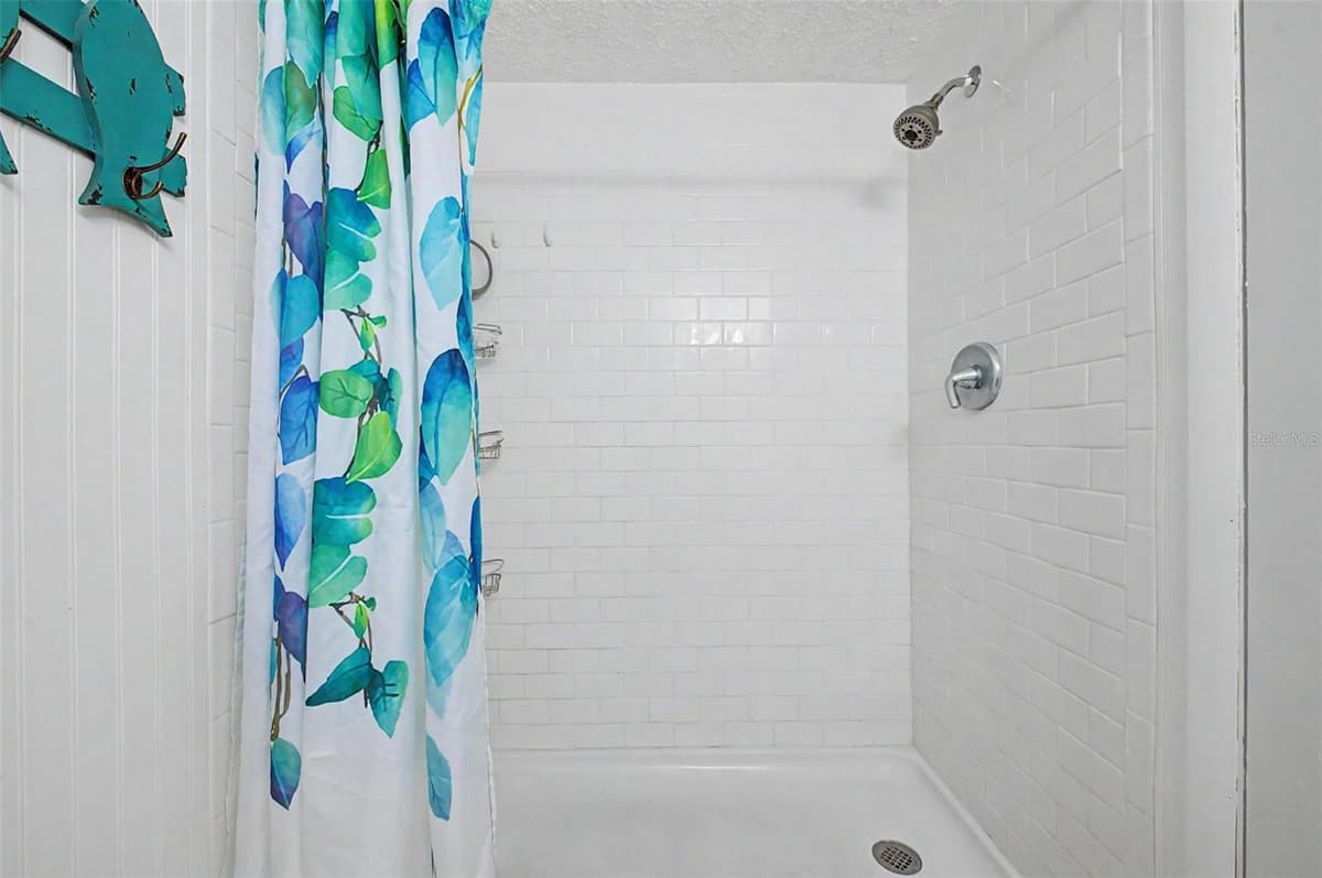 2110 GULF BOULEVARD — photo 16 of 33