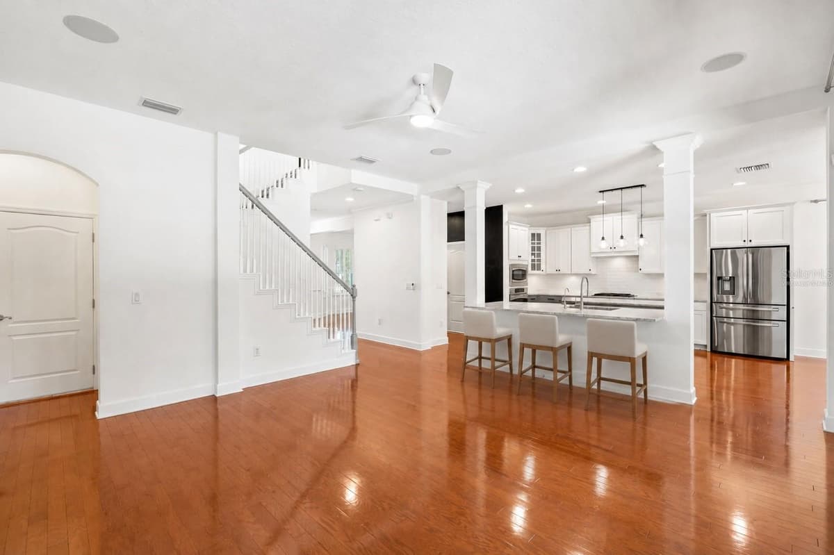 15910 TERNGLADE DRIVE — photo 17 of 98