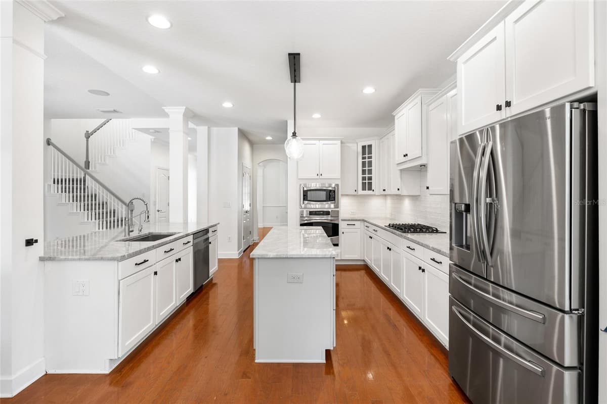 15910 TERNGLADE DRIVE — photo 23 of 98